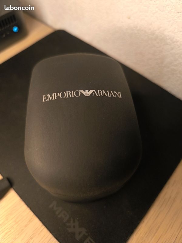✅Montre Vintage Emporio Armani💯 Superbe Etat ✅ Offrez-vous l'élégance (image 11)