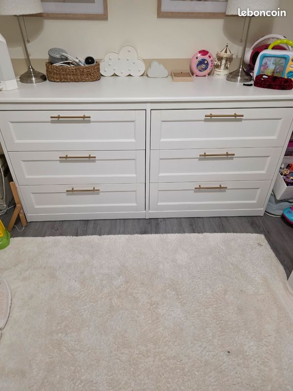 Commode (image 1)