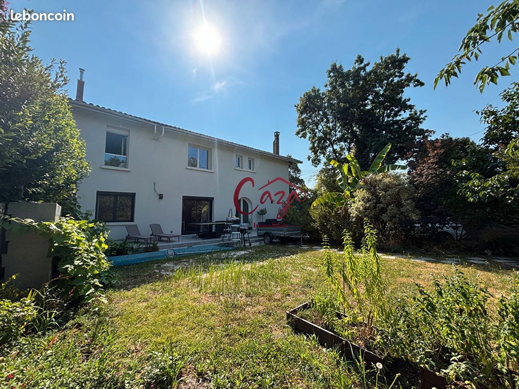 Maison 5 pièces 148 m² · à Fargues-Saint-Hilaire · 148 m² · 335 000 €