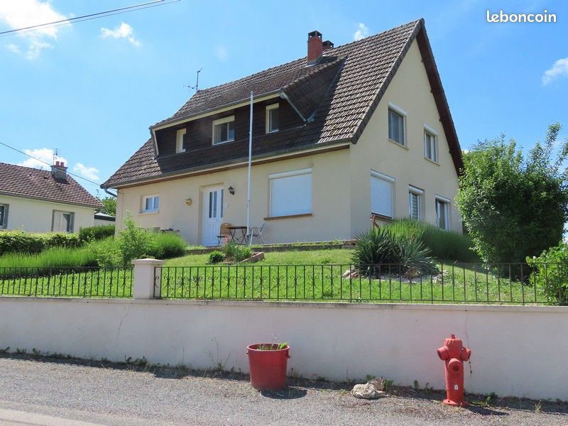 Maison 8 pièces 200 m² · à Curgy · 200 m² · 260 000 €