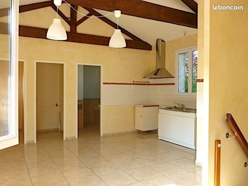 Appartement 4 pièces 120 m² · à Aire-sur-l'Adour · 120 m² · 163 800 €
