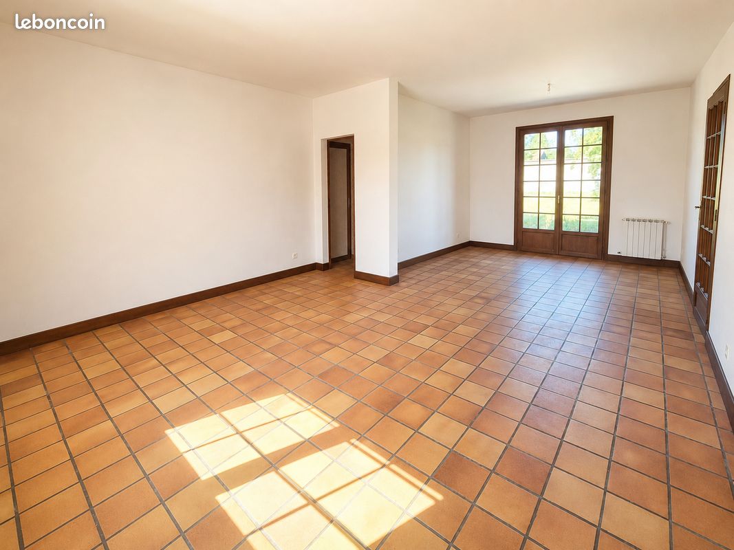 Maison 5 pièces 150 m² · à Hornoy-le-Bourg · 150 m² · 242 000 €