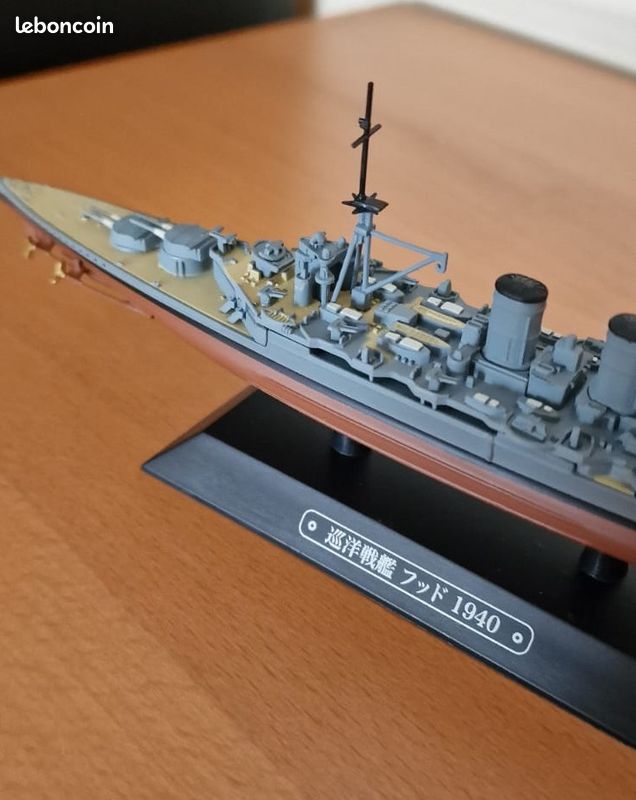 Miniature navire de guerre, croiseur de bataille de la Royal Navy, LE HOOD (image 6)