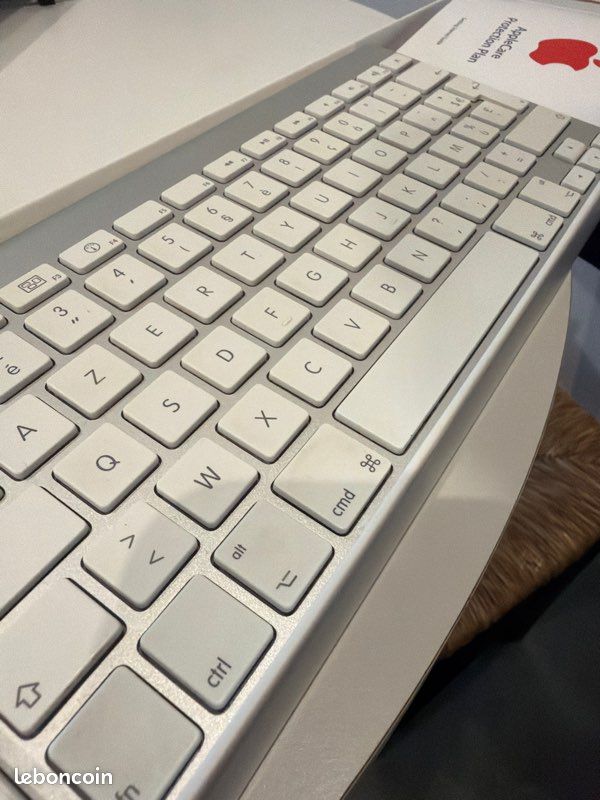 Clavier Apple (image 1)