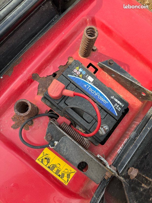 MTD RH115 – Tracteur tondeuse 11,5 CV – Coupe 80 cm – Bac + déflecteur (image 6)