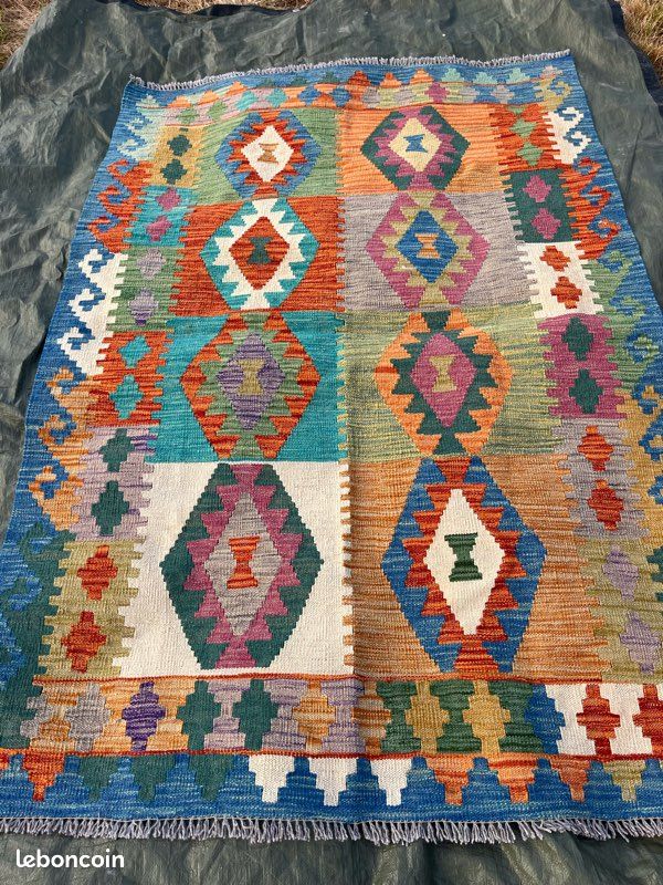 Tapis kilim neuf (image 1)