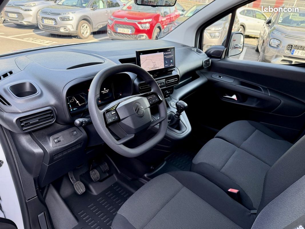 Citroën Berlingo (3) 1.5 BLUEHDI 100 Taille M PLUS (image 8)