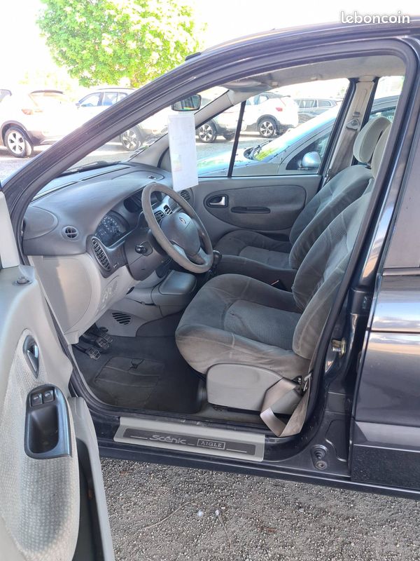 RENAULT Scenic 1.9 dCi 120 Pack Expression (image 16)