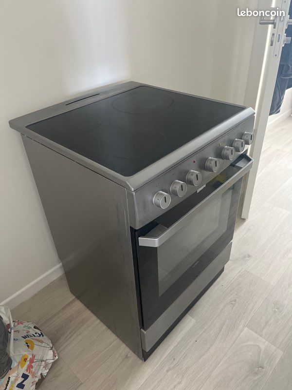 Cuisinière vitrocéramique VALBERG (image 1)