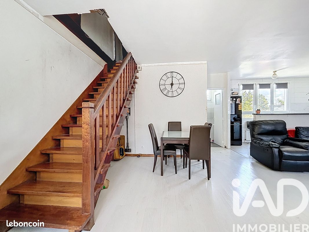 Maison 5 pièces 96 m² · à Villeneuve-le-Roi · 96 m² · 319 900 €