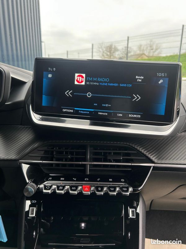 Peugeot 2008 (2) BLUEHDI 130 EAT8 ALLURE PACK (image 16)