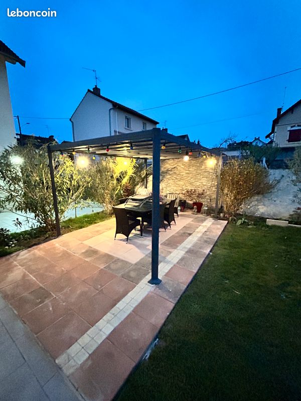Maison 8 pièces 164 m² · à Montluçon · 164 m² · 175 000 €
