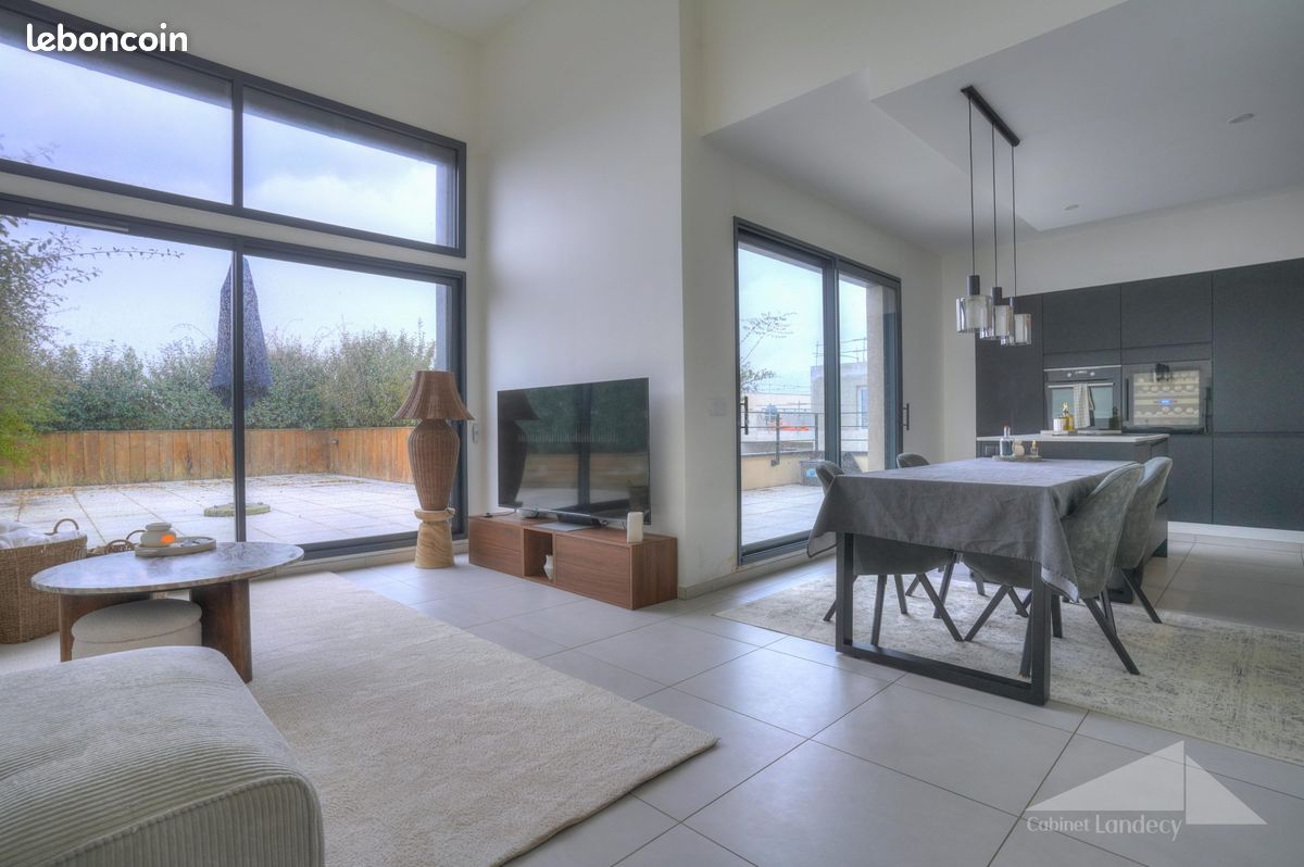 Appartement 4 pièces 96 m² · à Ferney-Voltaire · 96 m² · 725 000 €