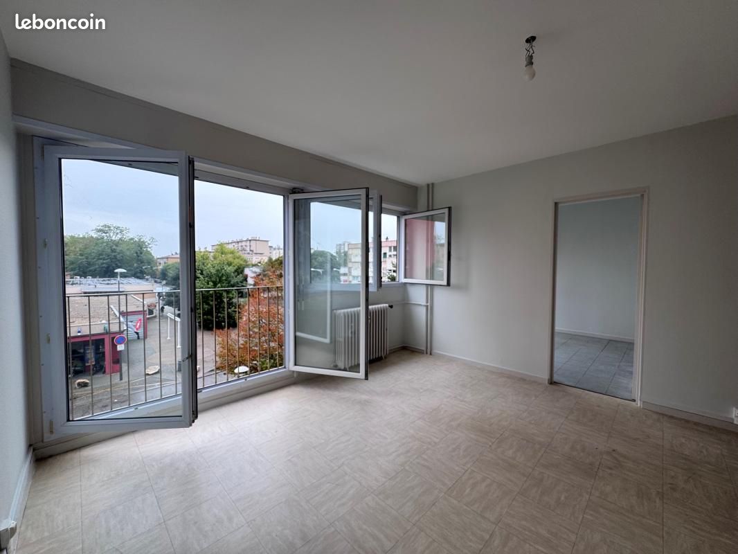Appartement 3 pièces 71 m² · à Bourg-en-Bresse · 71 m² · 79 800 €