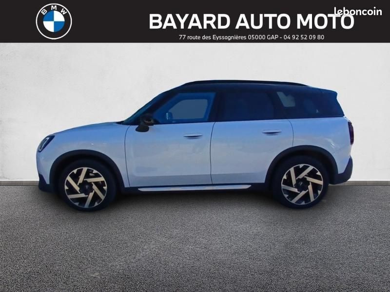 Mini Countryman S 218ch Favoured ALL4 DKG7 (image 3)