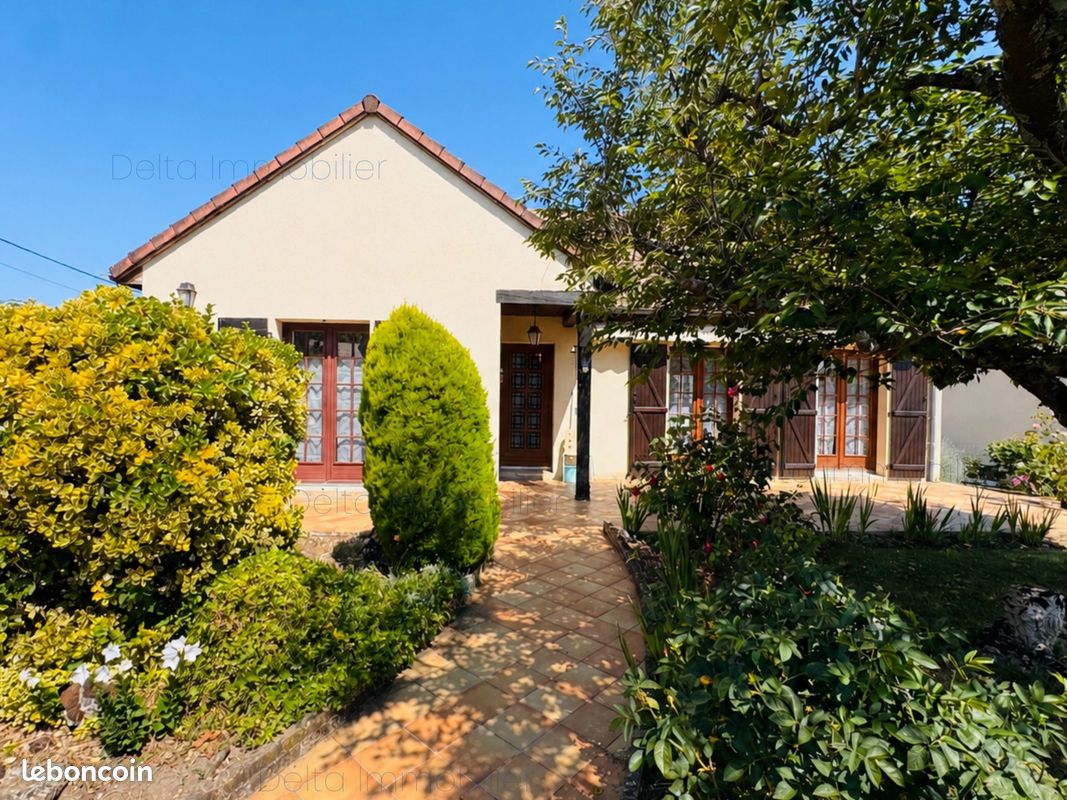 Maison 5 pièces 87 m² · à Mehun-sur-Yèvre · 87 m² · 150 000 €