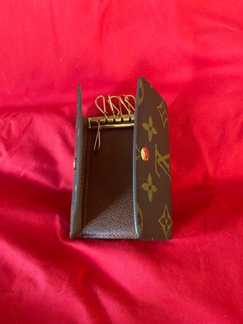 Louis Vuitton LV Burgundy/Gold Porte Cles Cadenas Lock/Key Bag