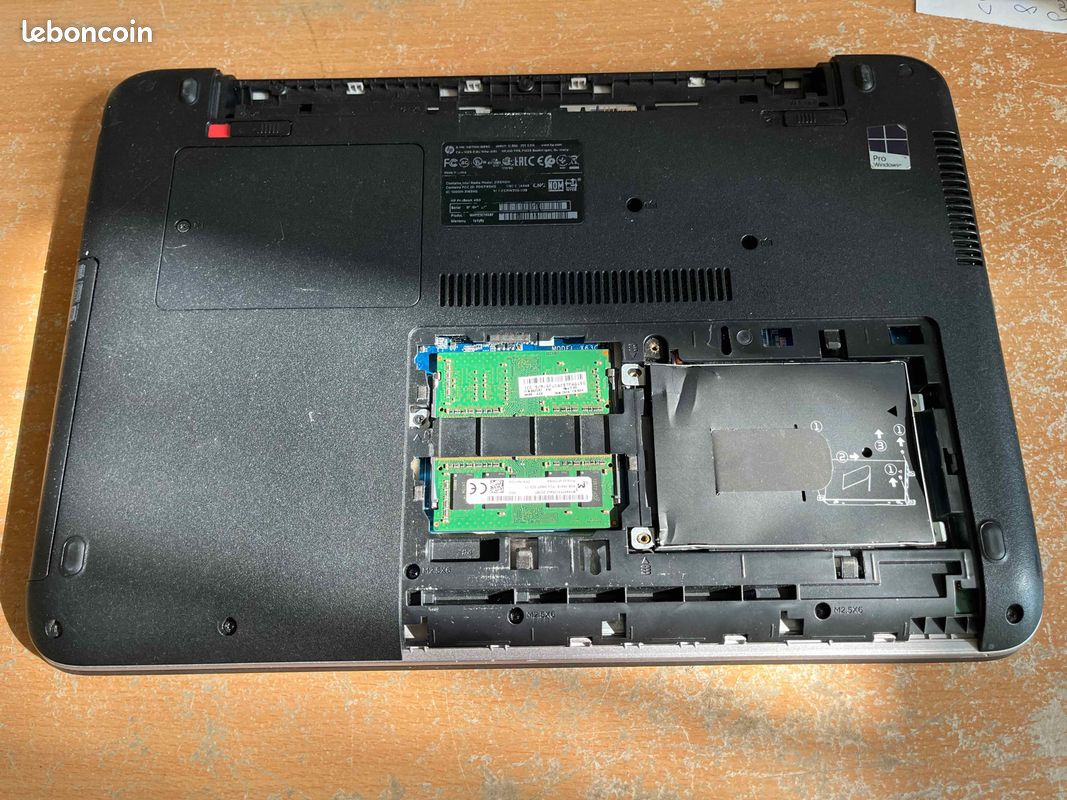 HP 15-ba025nf PC Portable Complet (sans écran) - Occasion Bon état - Voir Description