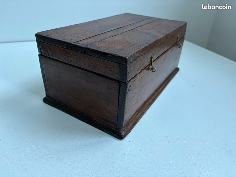 Boîte ancienne en bois (image 2)