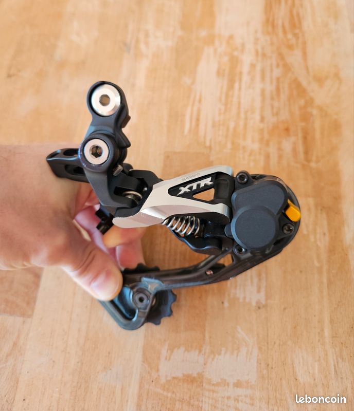 Dérailleur Avant Shimano XTR FD-M986 Triple - Pour Tube De Selle 34.9mm, 66-69°, Occasion