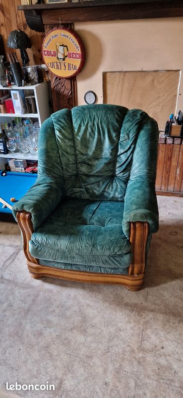 Fauteuil vert de salon (image 1)