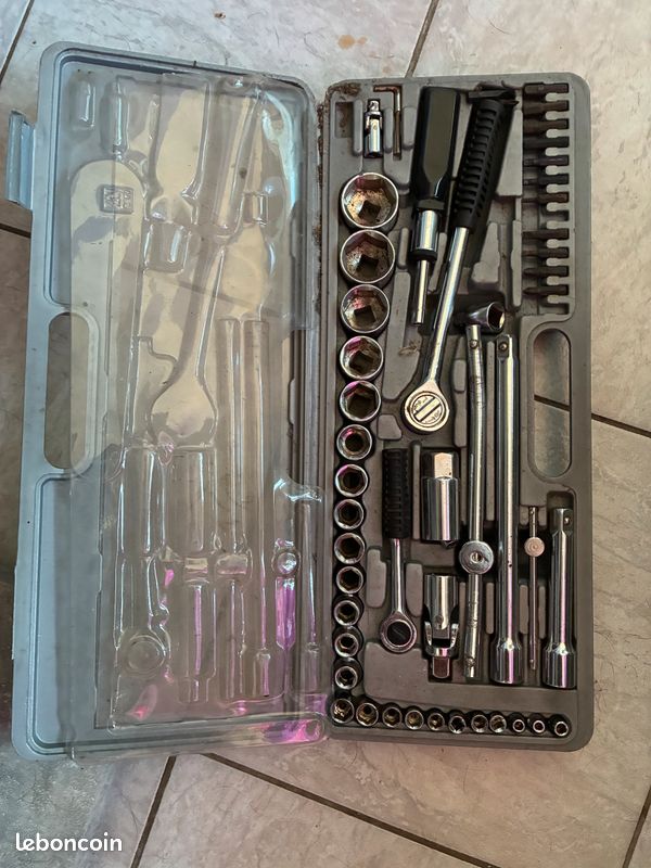 Malette outils 52 pièces (image 2)