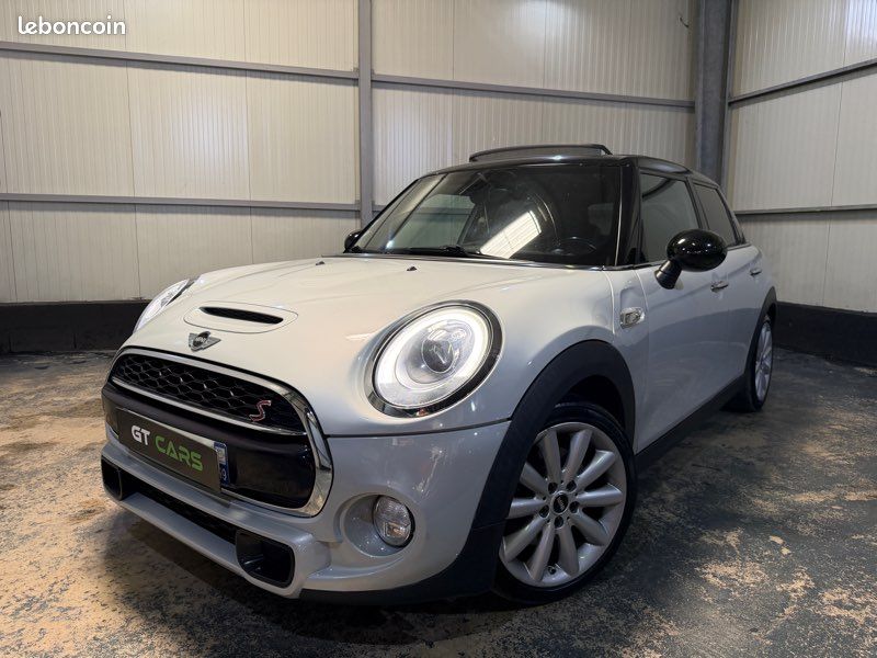 Mini cooper sd (f55) 2.0 d 170 ch cooper s bva6 2017 (version 5 portes) (image 1)