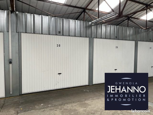 Parking 16 m² · à Vannes · 16 m² · 121 €/mois