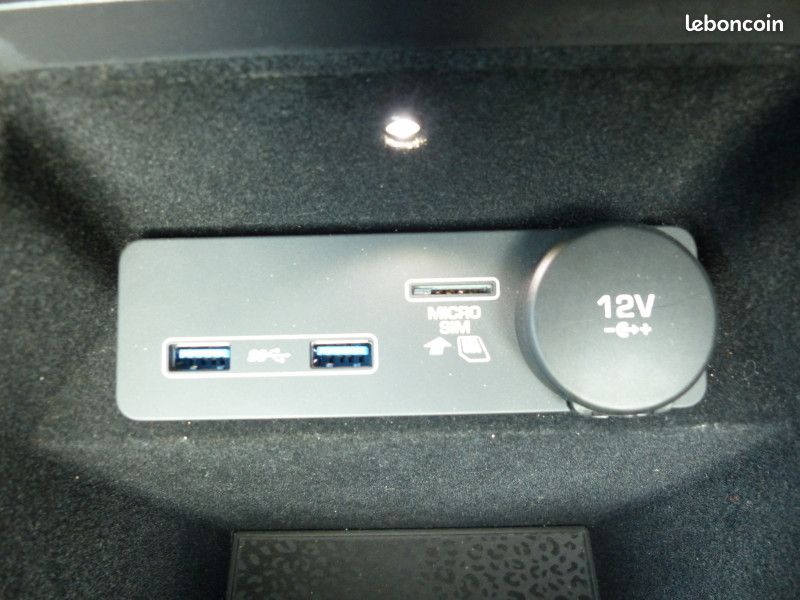 Jaguar E-PACE 2.0D 150CH R-DYNAMIC S AWD (image 34)