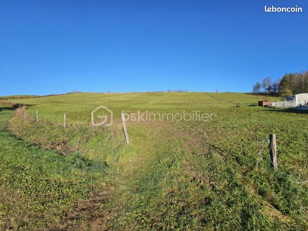 Terrain 7 380 m² Moriat