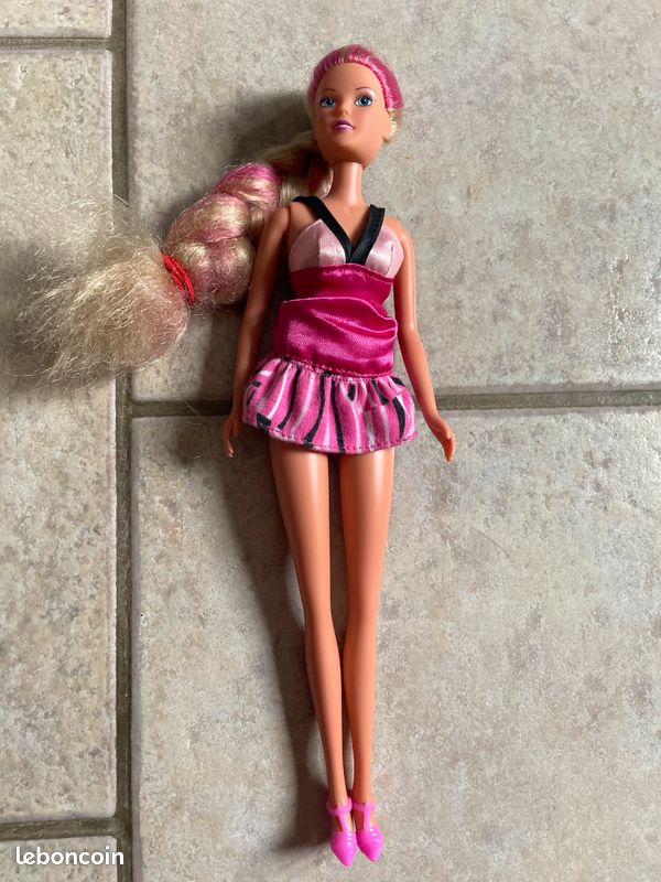 Barbie (image 1)
