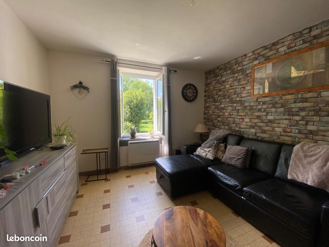 Maison 76 m² · à Chârost · 76 m² · 491 €/mois