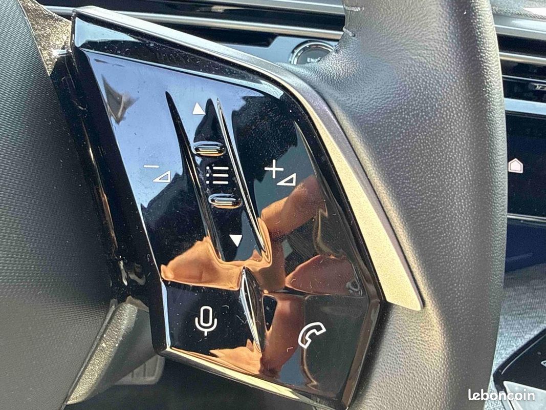 Peugeot 5008 Hybrid 145ch Allure e-DCS6 (image 18)