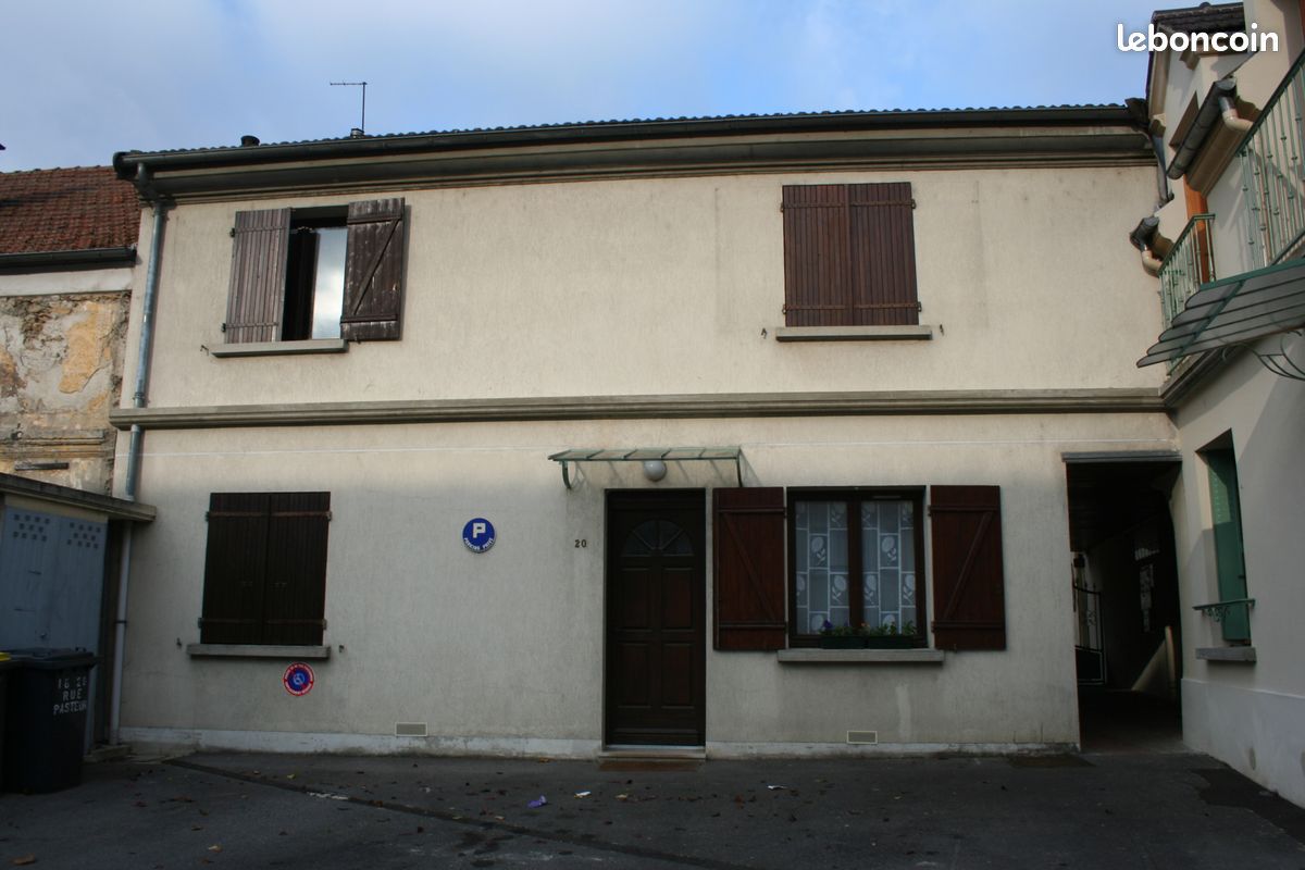 Appartement 1 pièce 26 m² · à Roissy-en-Brie · 26 m² · 505 €