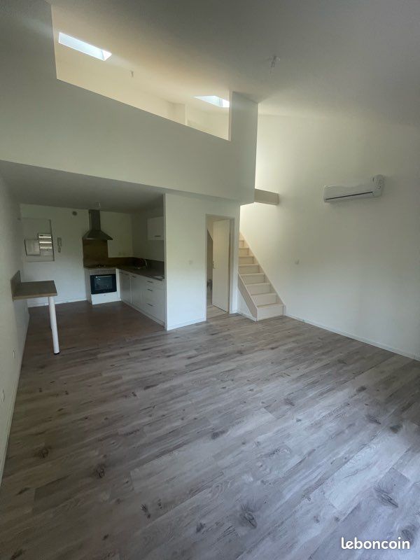 Appartement 2 pièces 52 m² · à Roquemaure · 52 m² · 580 €