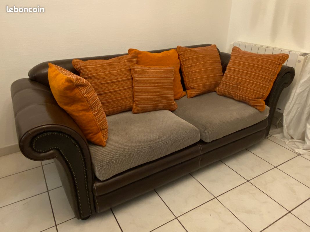 2 canapés cuir et tissu + 1 fauteuil cuir urgent (image 2)