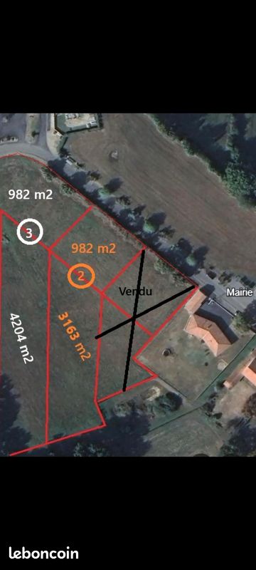 Terrain constructible 982 m2 à Saux-et-Pomarède · 27 500 €