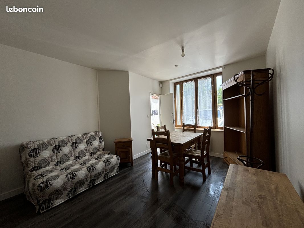 Appartement 1 pièce 35 m² · à Moulins-Engilbert · 35 m² · 294 €/mois