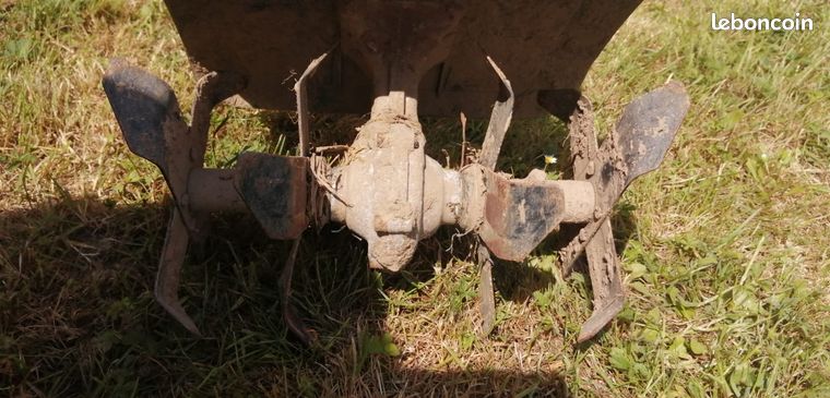 Motobineuse électrique Elem 750W - 4 Fraises - Largeur 32cm - Jardinage Facile