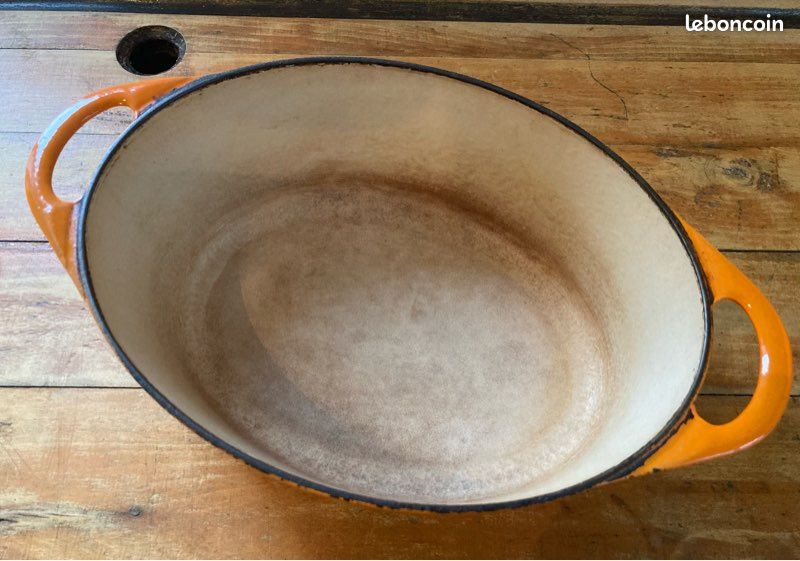 Cocotte ovale 29 cm Volcanique Le Creuset