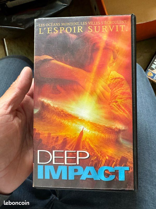 Vhs deep impact (image 1)