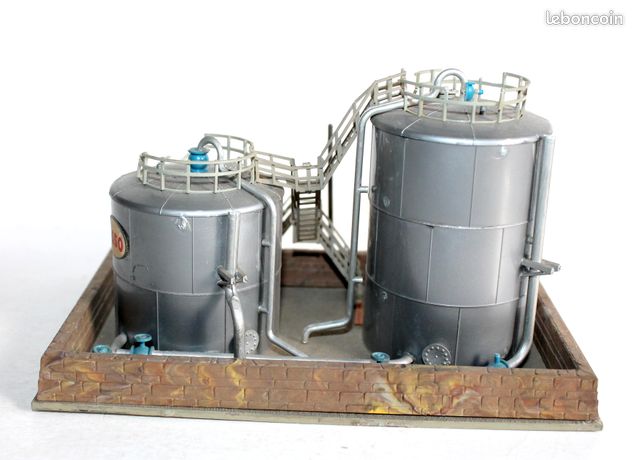RARE! KIBRI HO 392 MAQUETTE DOUBLE RESERVOIR CITERNE A ESSENCE, ESSO, RAFFINERIE | Laur'Art&Collection
