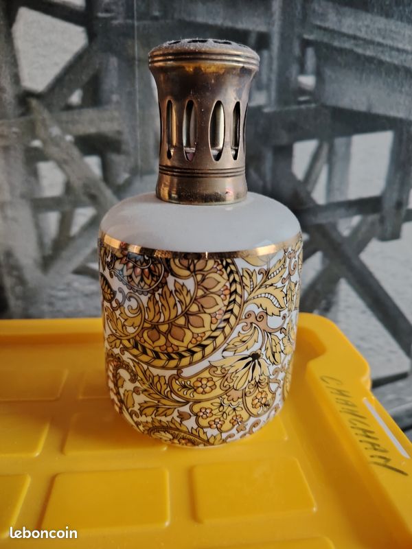 Lot 2 Pièces : Lampe Berger Et Bonbonnière à Motifs - Fabrication Française