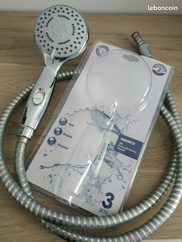 Pommeau de douche et flexible (image 1)