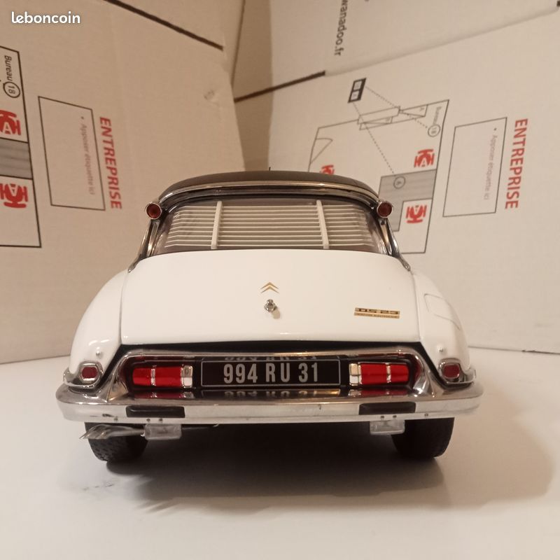 CITROEN DS23 PALLAS injection noir 1/18 DS 23 EUR 69,90 - FR