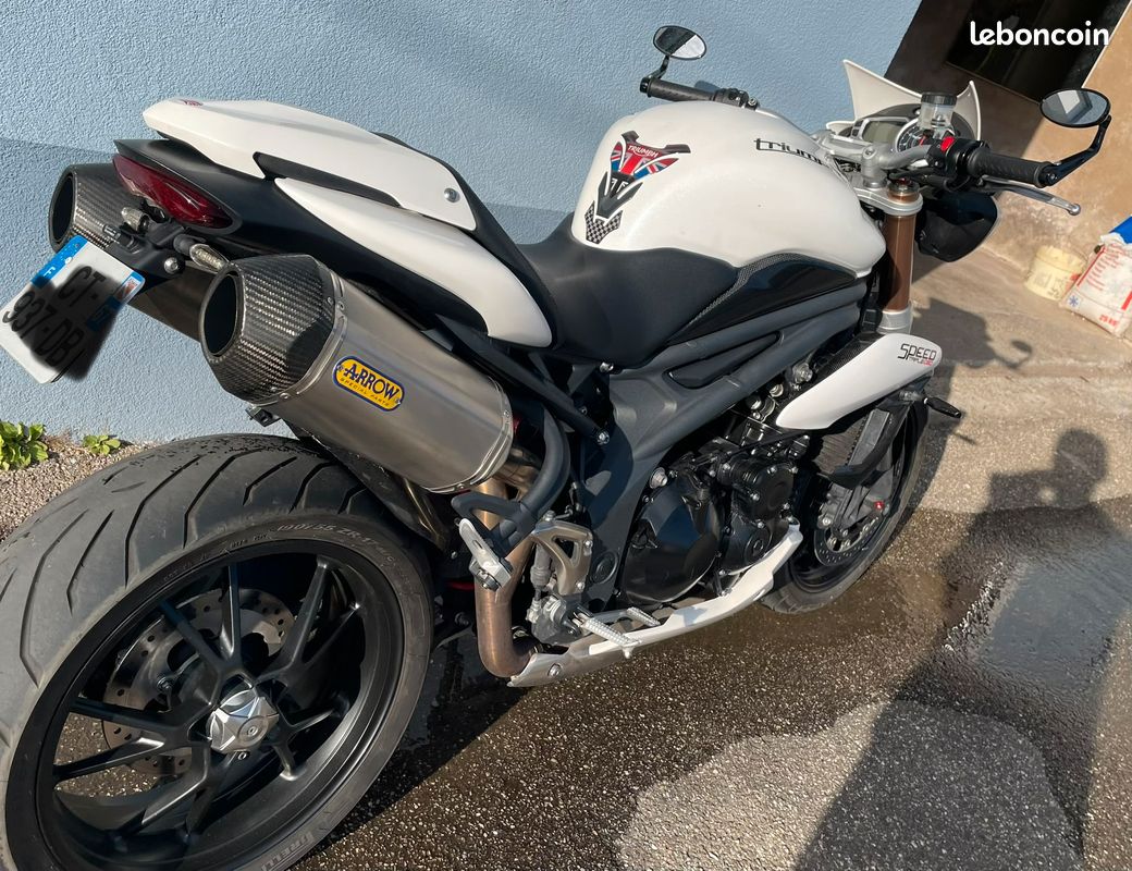 Vends Triumph Speed Triple (image 8)