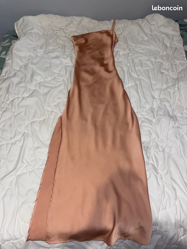 Robe de soirée (image 1)