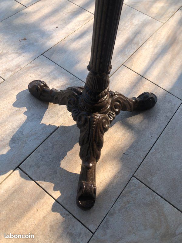 Table pied en fonte (image 3)