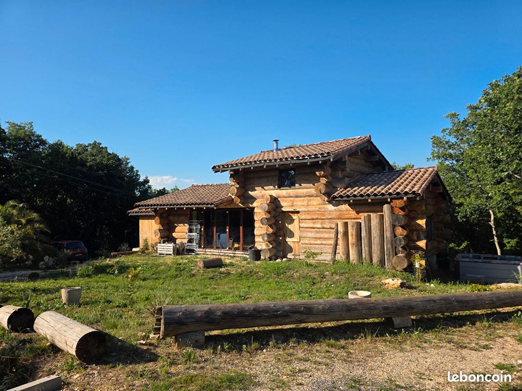Maison 4 pièces 76 m² · à Rochegude · 76 m² · 243 000 €