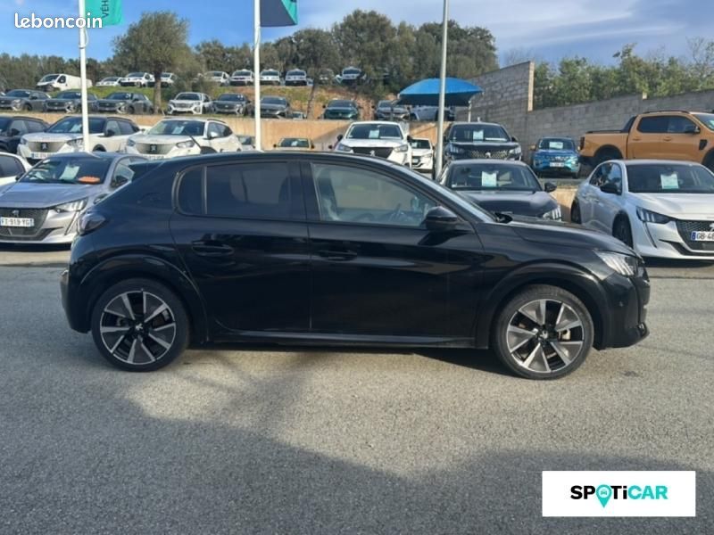 Peugeot 208 e-208 136ch GT (image 4)